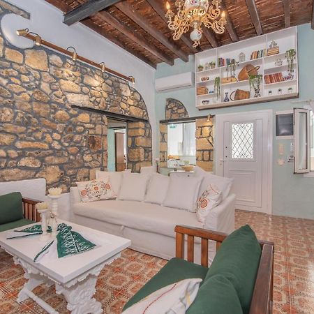 Philoxenia Traditional House Пастіда Екстер'єр фото