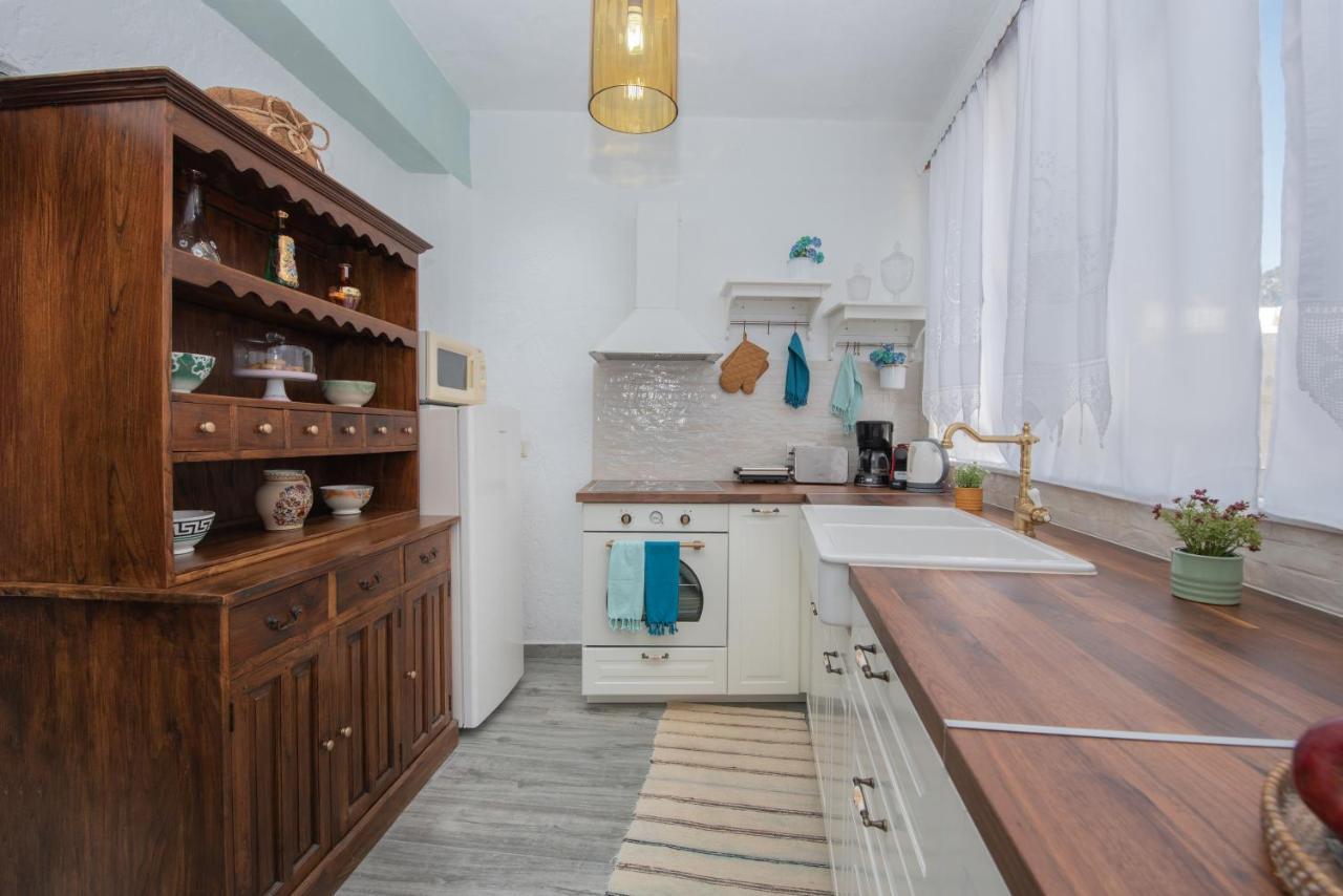 Philoxenia Traditional House Пастіда Екстер'єр фото
